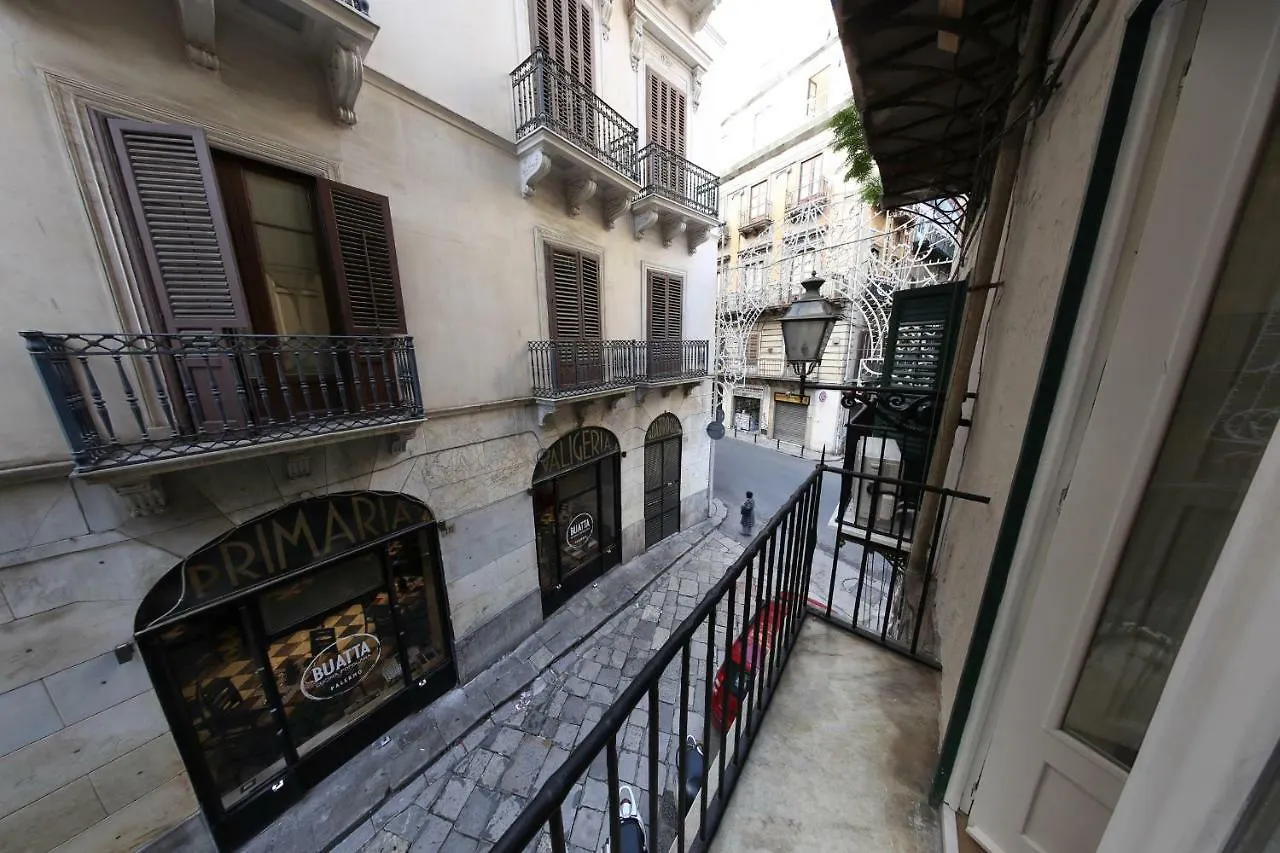 ** Bed and breakfast Bedda Mari Rooms & Suite Palermo Italia
